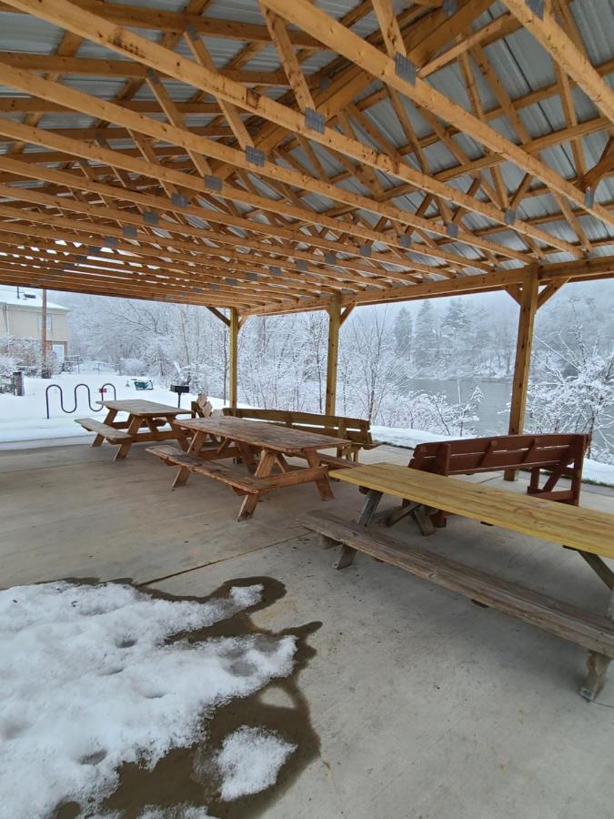 Endless Mountain Adventure Villa Renovo Екстериор снимка